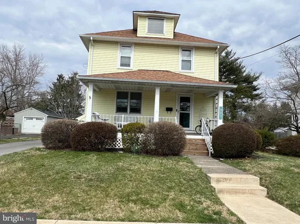 221 E Monument Ave, Hatboro, PA 19040