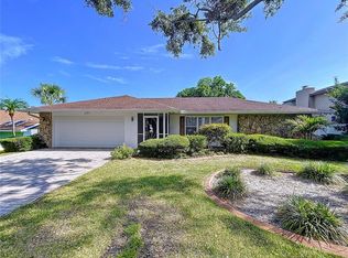 13725 Oak Forest Blvd N, Seminole, FL 33776