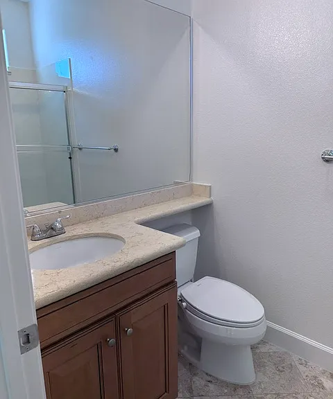 Master Suite Bathroom 2