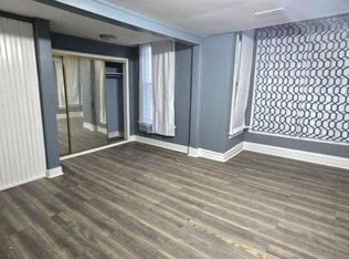 3009 E 80th St #1, Chicago, IL 60617