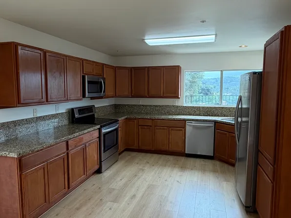 5709 Kensington Pl, Bonsall, CA 92003