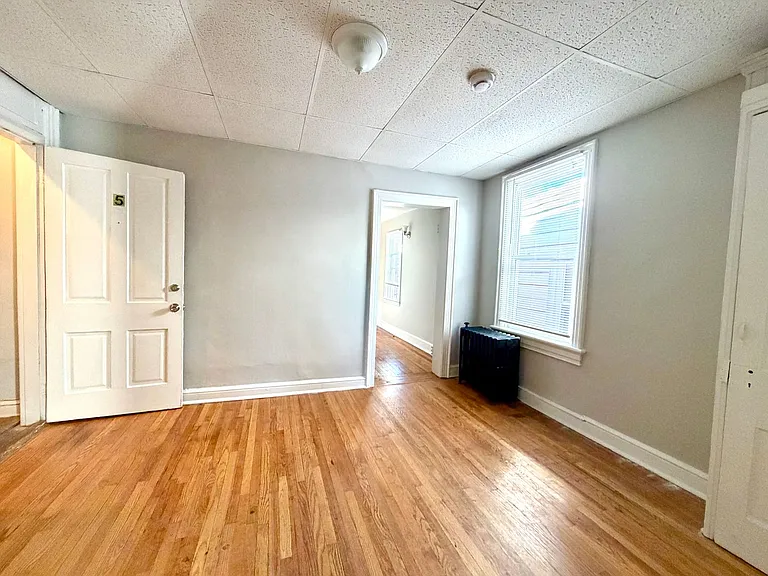 165 Summit Ave — Photo 21