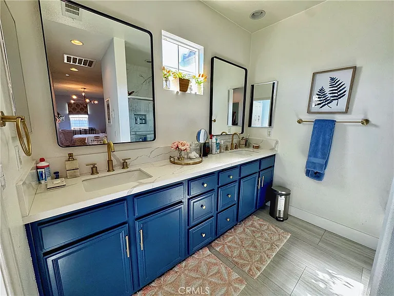 10522 Poinsettia Ln — Photo 7
