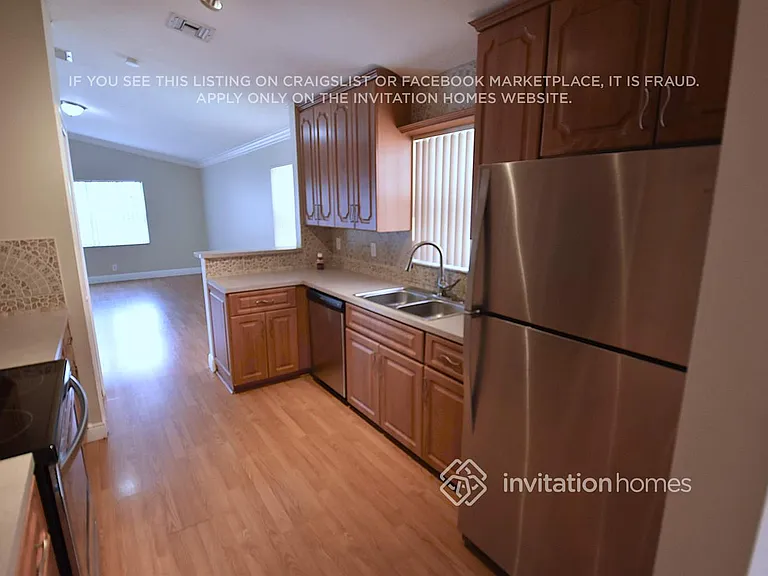 13081 SW 54th Ct — Photo 3