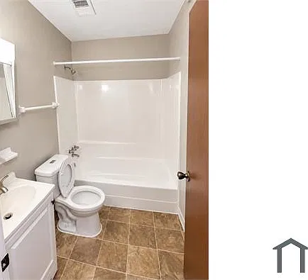 8321 Anthony Wayne Ave — Photo 3