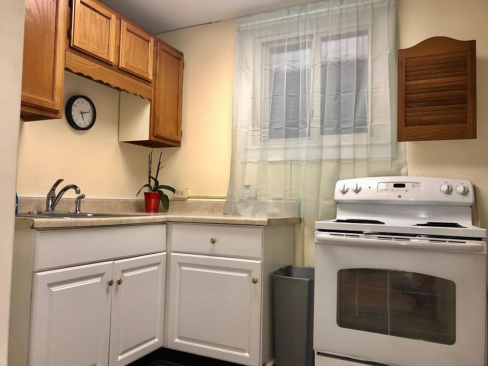 1st image of 1906 5th Ave