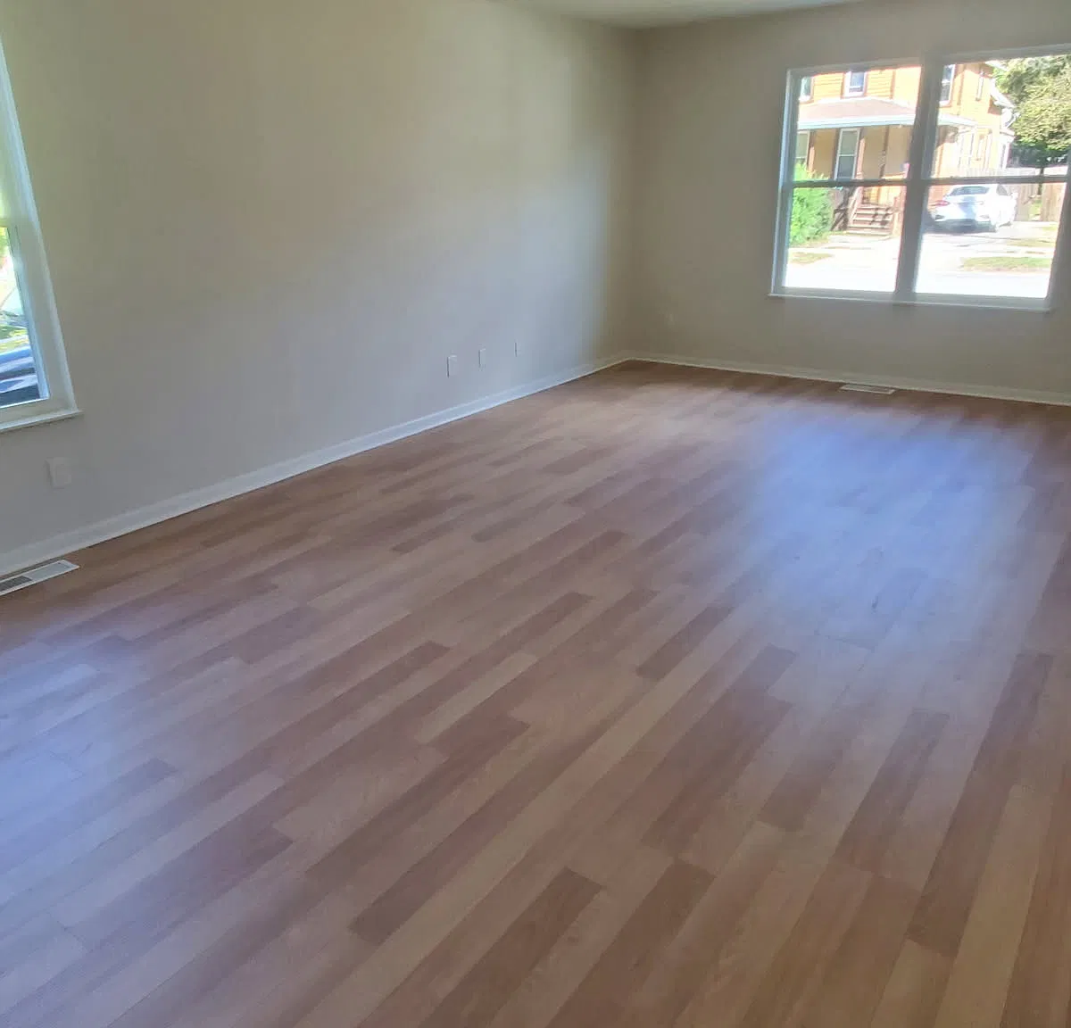 4 bed, 1.5 bath, 1452 sqft, $1,400 — Photo 4