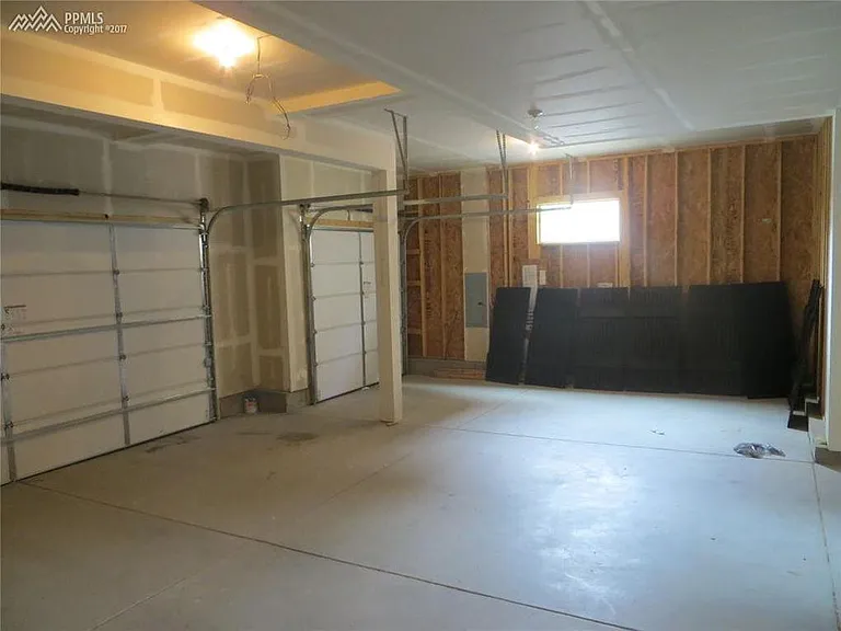 3075 Looking Glass Way — Photo 13