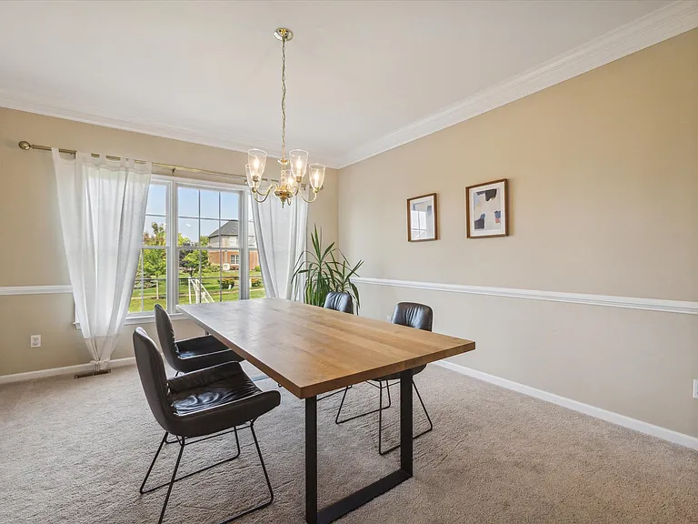 24323 Bellingham Dr — Photo 18