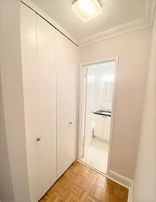Rented by CitySites Real Estate Group | media 6
