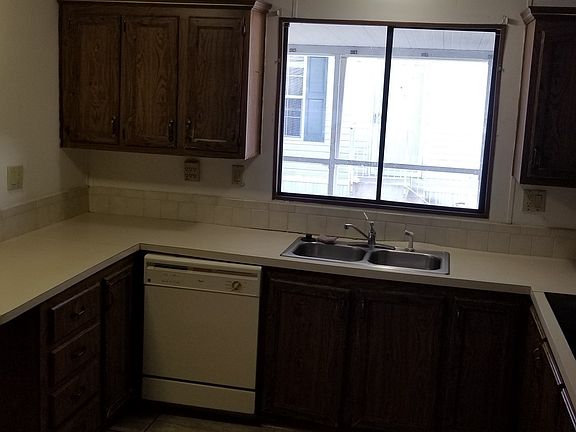 4th image of 21731 NW 7th St