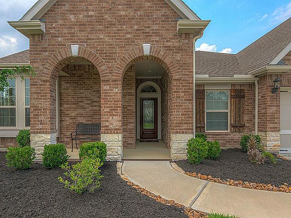 Nice sitting area on front porch