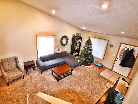 4th image of 11886 Seven Pine Dr