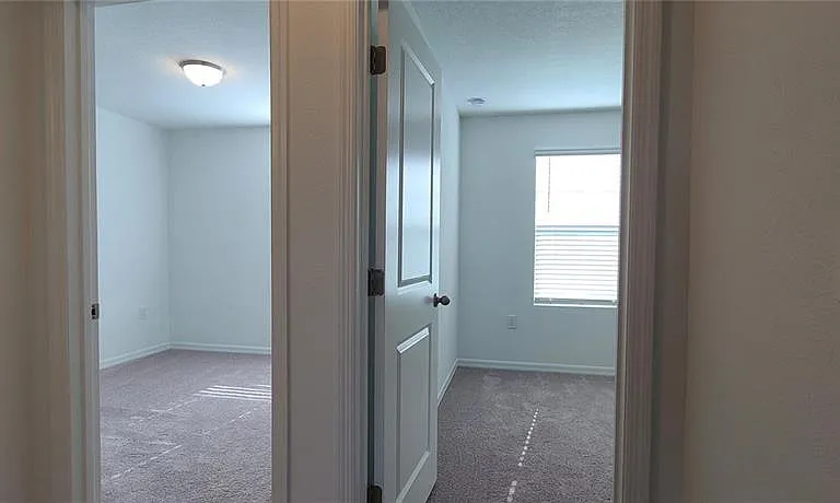 393 Madison Dr — Photo 23