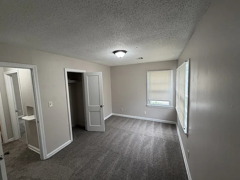 2126 N Minnesota Ave — Photo 6