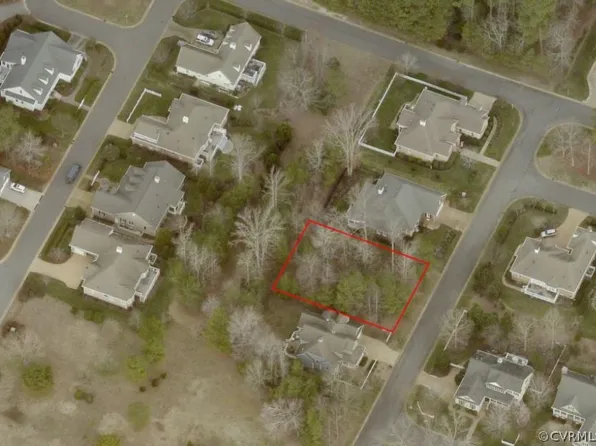 155 Red Berkshire #74, Williamsburg, VA 23188