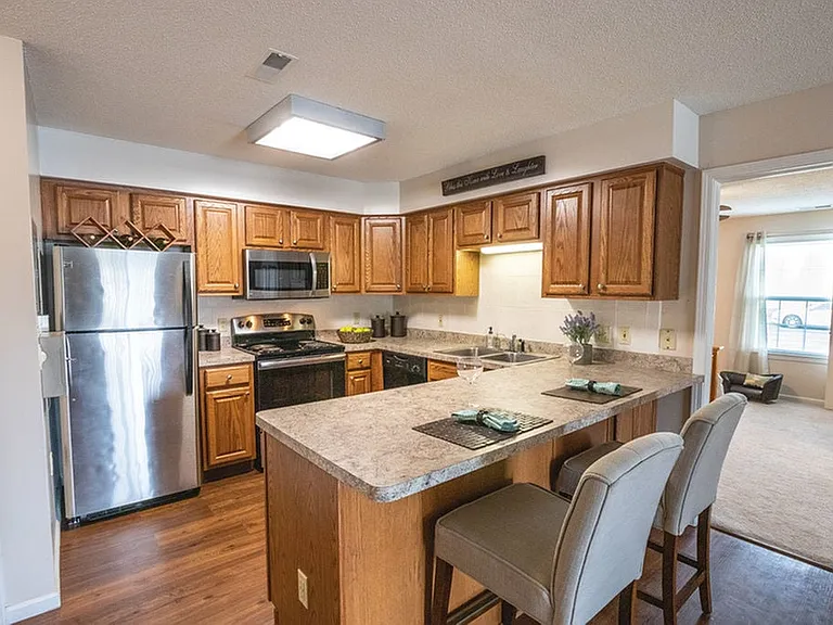 Windsong Place Apartments — Photo 14