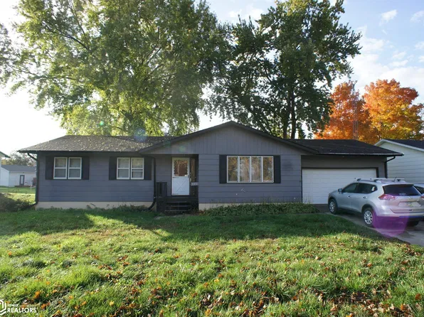806 South St, Webster City, IA 50595