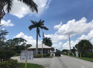 84 Coventry Ln #D, West Palm Beach, FL 33418