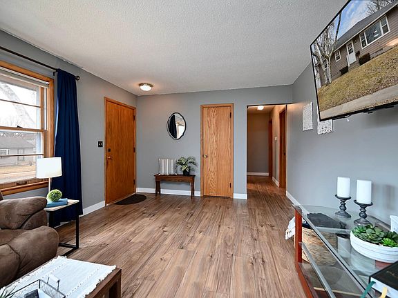 4th image of 1823 18th St NW