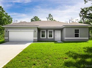 1569 W McNeal Dr, Citrus Springs, FL 34434