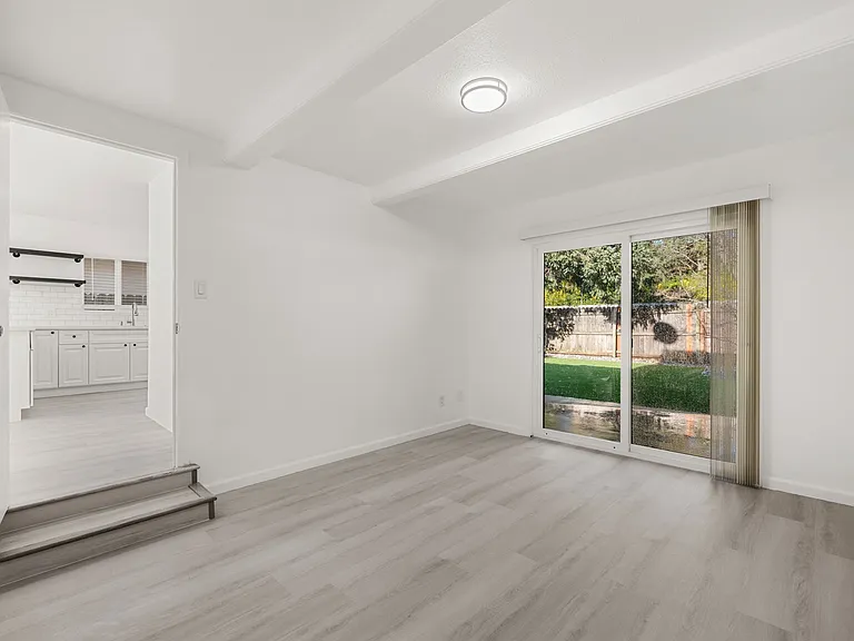 4208 Canby Way — Photo 14