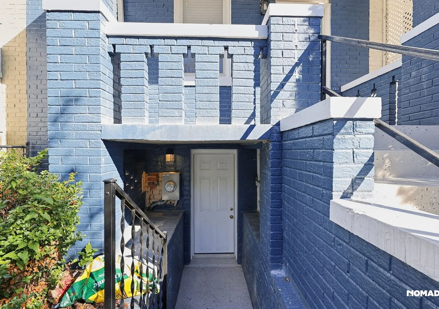 Charming 3 BR, 2.5 Bath Townhome on Capitol Hill — Photo 3