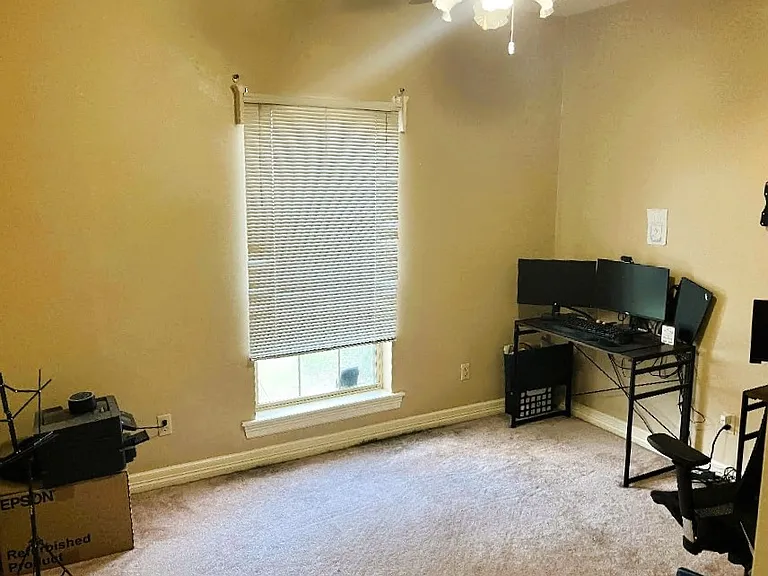 2806 Arroyo Ct N — Photo 5