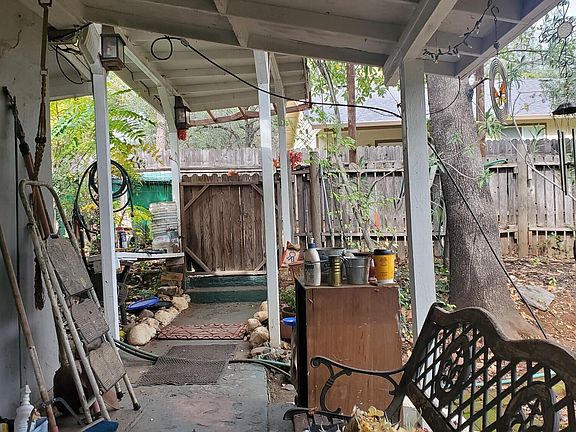 4th image of 4342 Temple Ln
