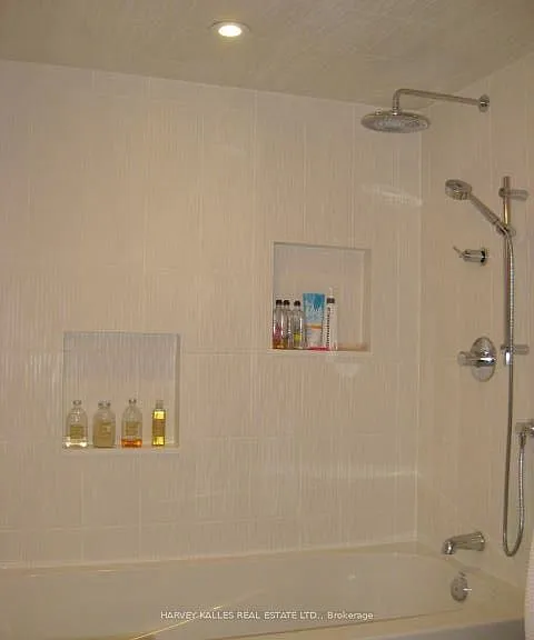 47 Northcote Ave #2 — Photo 17