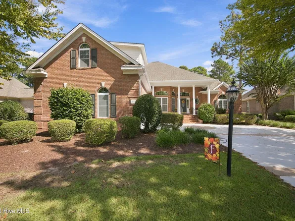 584 Dartmoor Way SW, Ocean Isle Beach, NC 28469
