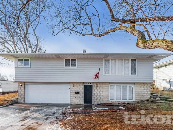 3284 71st St E, Inver Grove Heights, MN 55076