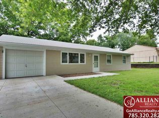 1325 Givens Rd, Manhattan, KS 66503