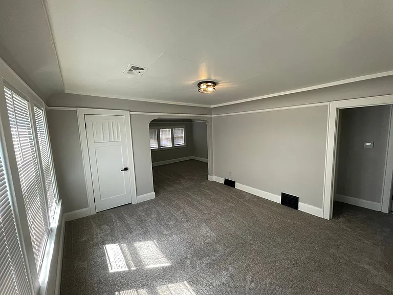 2338 W Keefe Ave #2338A — Photo 7