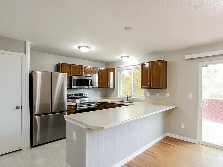 18347 E Nassau Dr — Photo 3