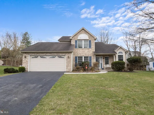 2312 Cypress Dr, Harrisburg, PA 17110