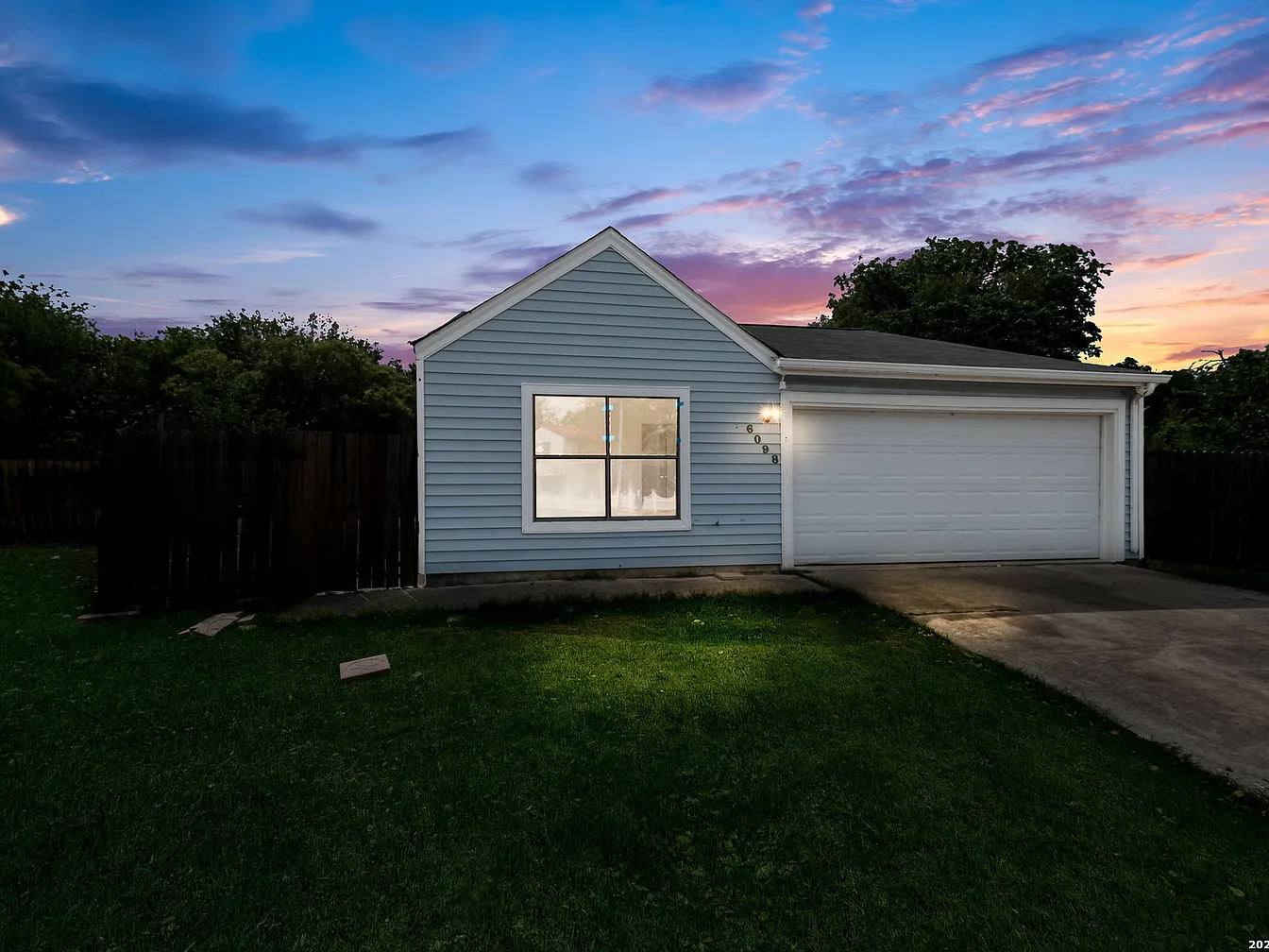 6098 Glacier Sun Dr, San Antonio