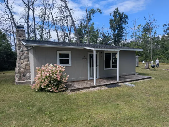 4360 Brooks Trl, Lewiston, MI 49756