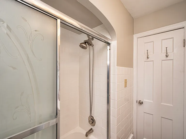 3722 Bainbridge Rd — Photo 25