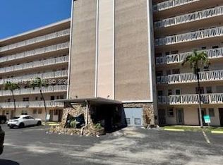 Meadowbrook Condo Apts Bl, Hallandale, FL 33009