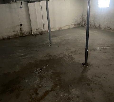 5th image of 4703 Drexel St