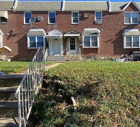 2nd image of 2241 Longshore Ave