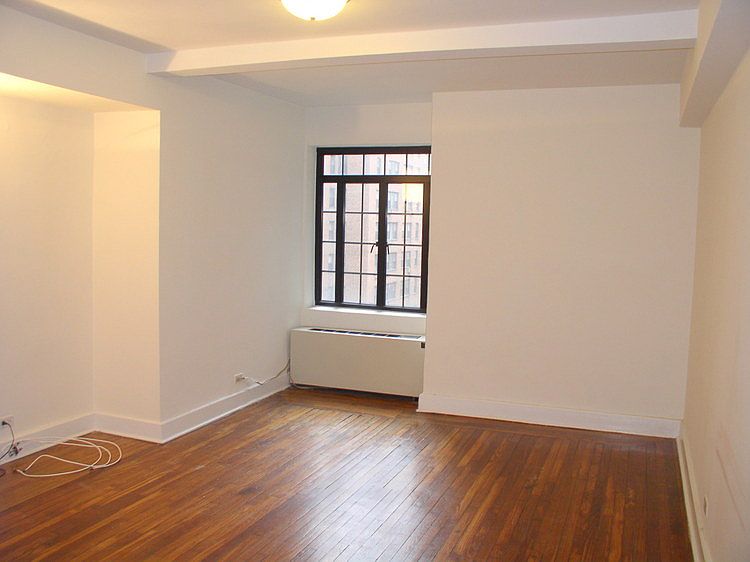1st image of 5 Tudor City Pl APT 607