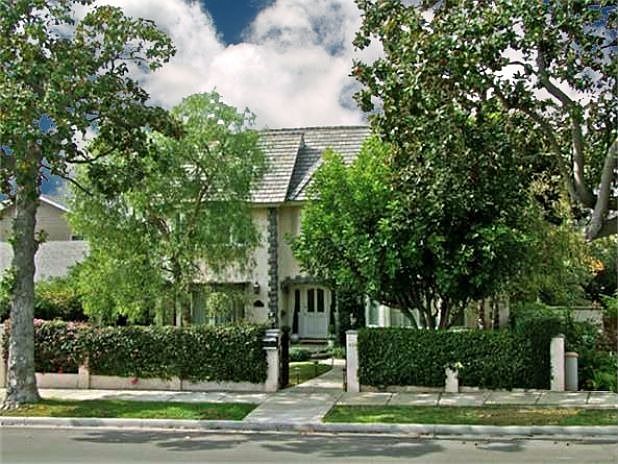 2nd image of 433 Santiago Ave