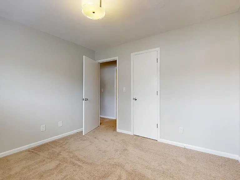 114 Villa Dr — Photo 33