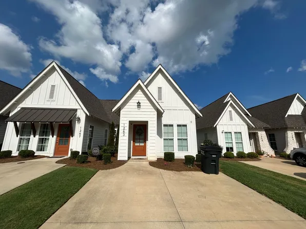 1263 Burrow Cir, Opelika, AL
