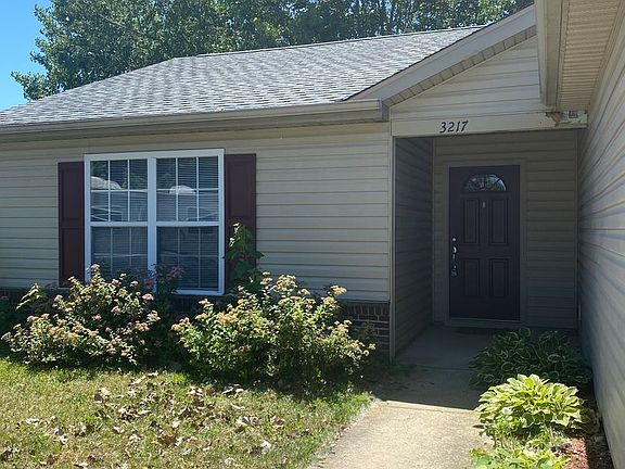 2nd image of 3217 Stratus Ct