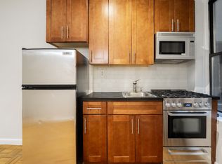 409 W 52nd St APT 3W, New York, NY 10019