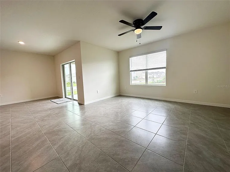 5105 Vecchio Ct — Photo 9