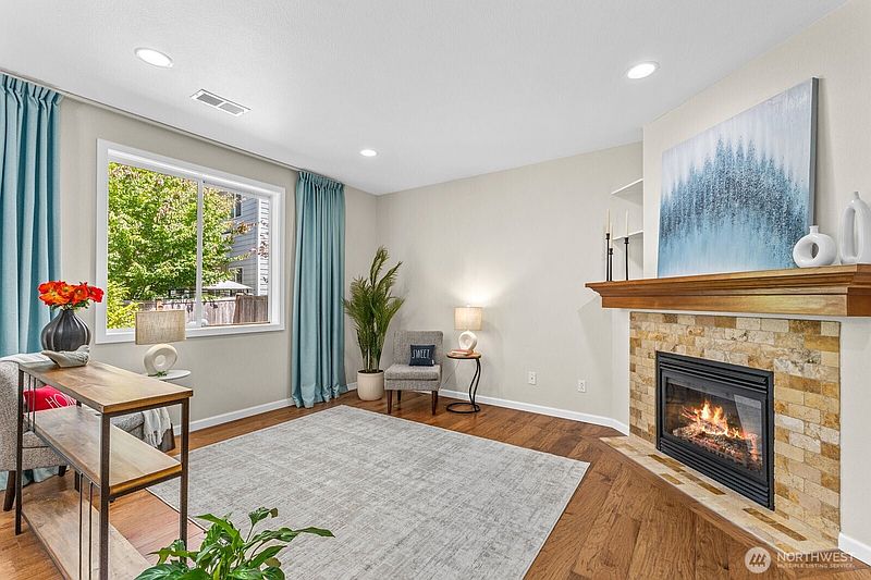 5th image of 3815 163rd Street SE